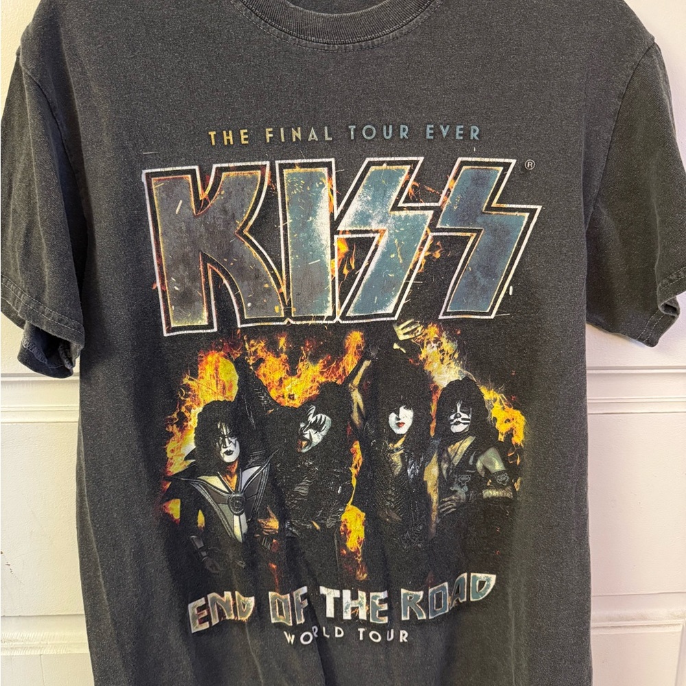 Kiss Tour Graphic Tee - S/M